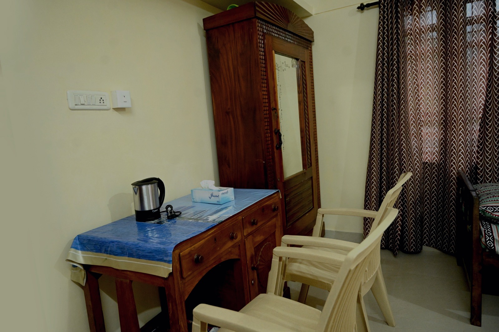 Desk with kettle and seating